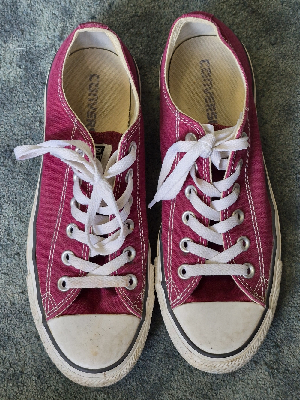 Vintage 80s Converse Low Top Canvas Sneakers - Red and White